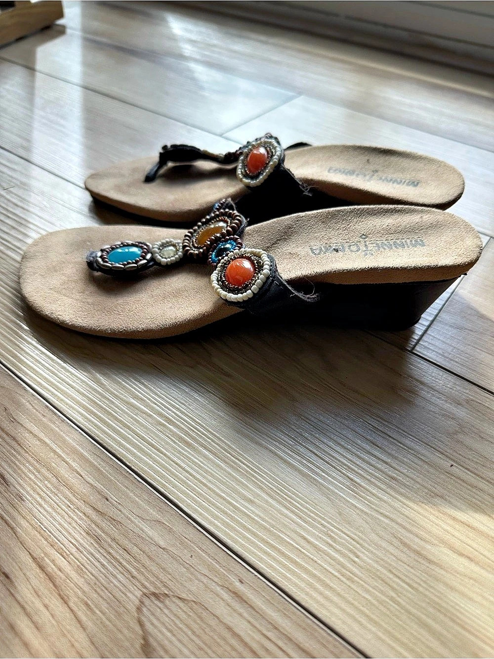Minnetonka Silverthorne 360 Wedge Sandal Brown & Black/Leather